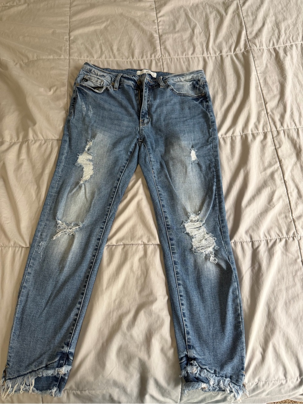 KanCan Light Wash Distressed Ripped Jeans